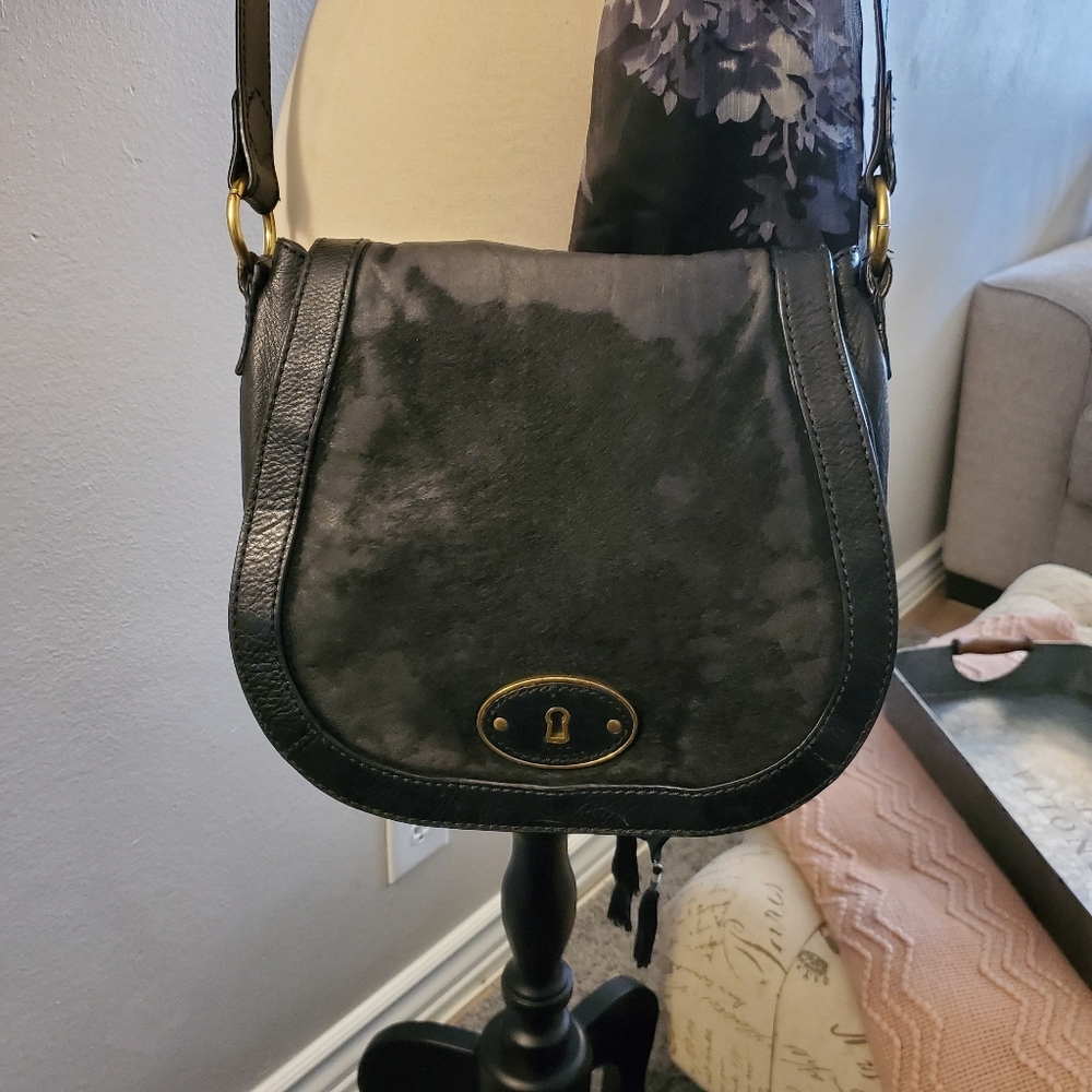 Fossil Black Leather Crossbody #010